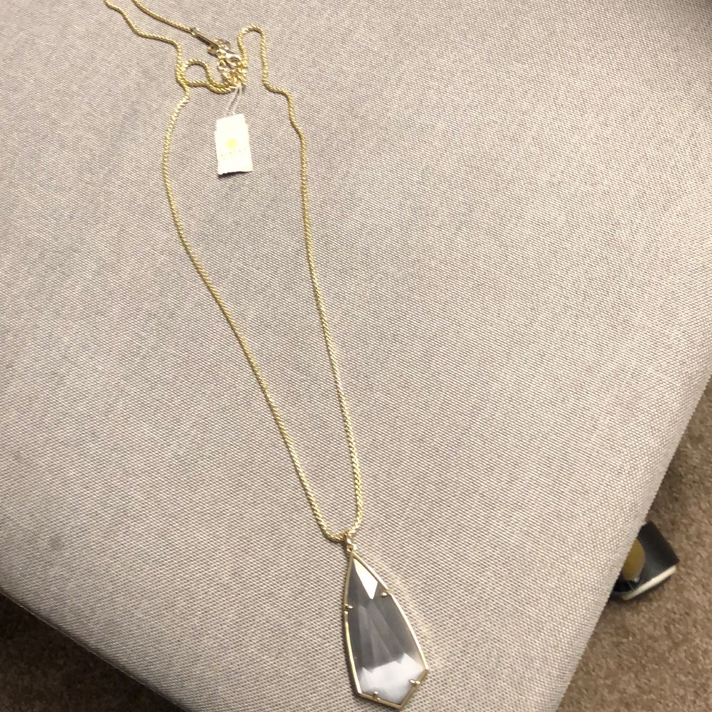 Kendra Scott necklace